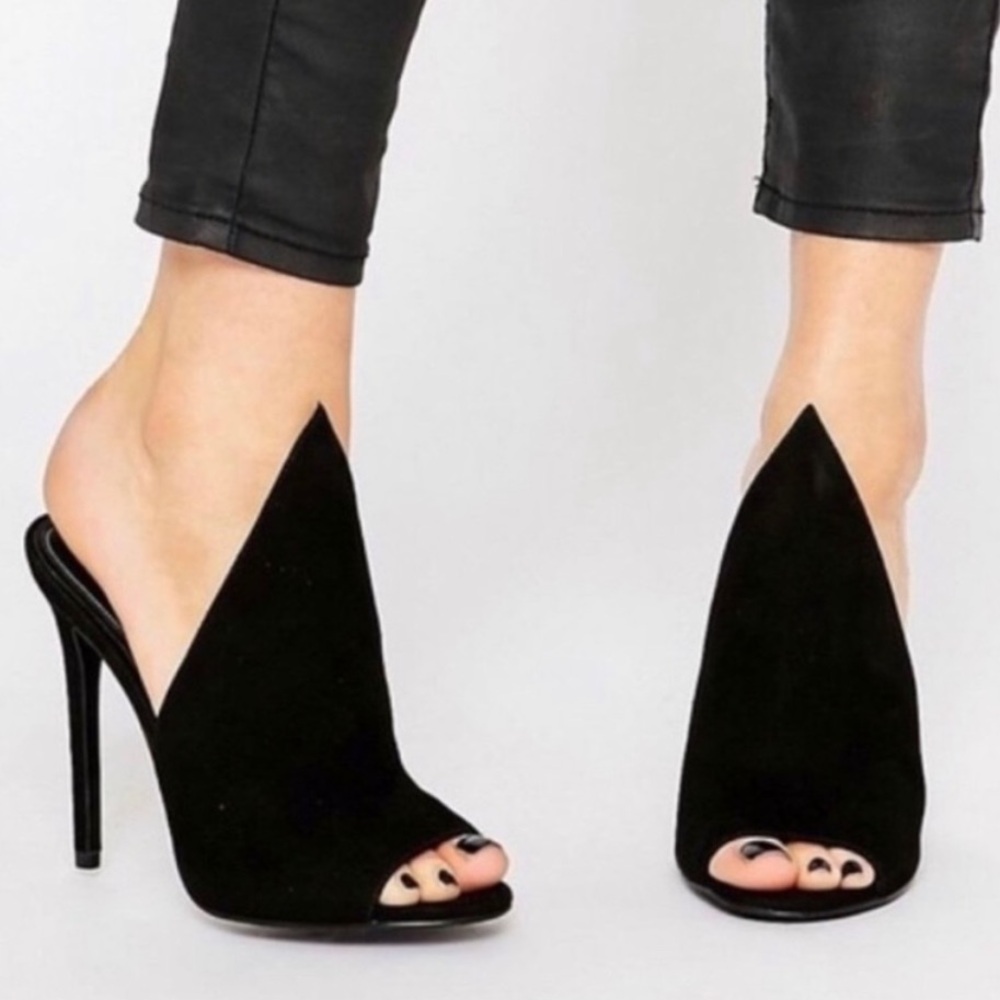 Kendall & Kylie Black Peep Toe Heels